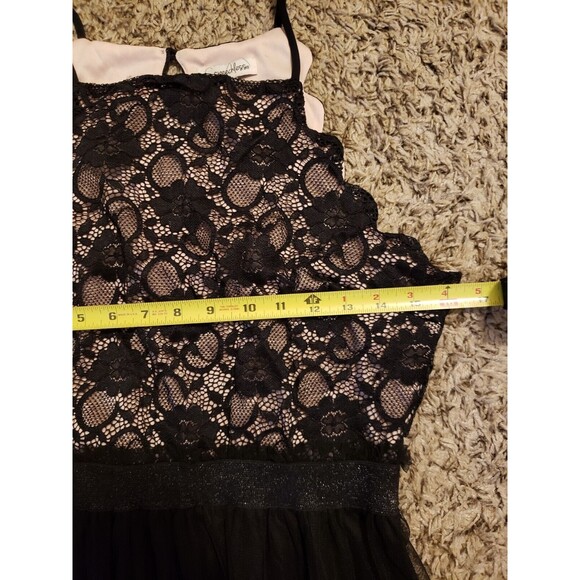 SPEECHLESS DRESS JUNIOR SIZE LARGE BLACK SCALLOPED LACE TULLE FLESH LINING - Picture 6 of 10